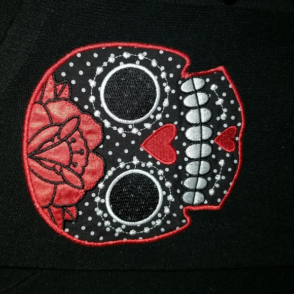 Ridding everything that I have never worn or and in exceptional condition - Picture 4 of 6